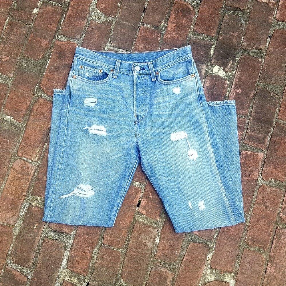 Levi's high rise distressed ankle jeans